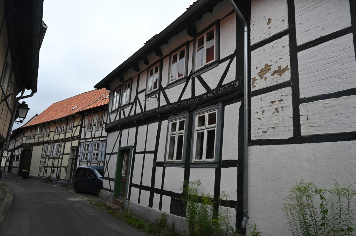 Fachwerkensemble in Hornburg, N&ouml;rdliches Harzvorland &mdash; Ankaufberatung